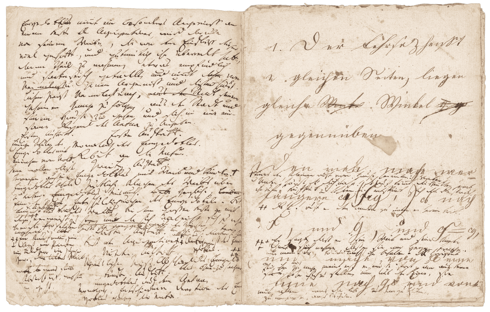 Ein Heft mit vielen Notizen. Die linke Seite ist mit Text vollgeschrieben. Auf der rechten Seite stehen mathematische Formeln.