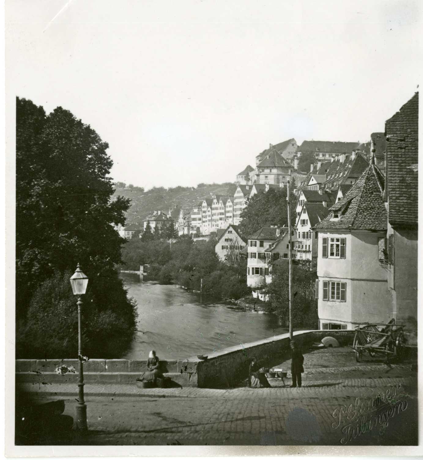 Schwarzweiß-Fotografie des Hölderlinturm