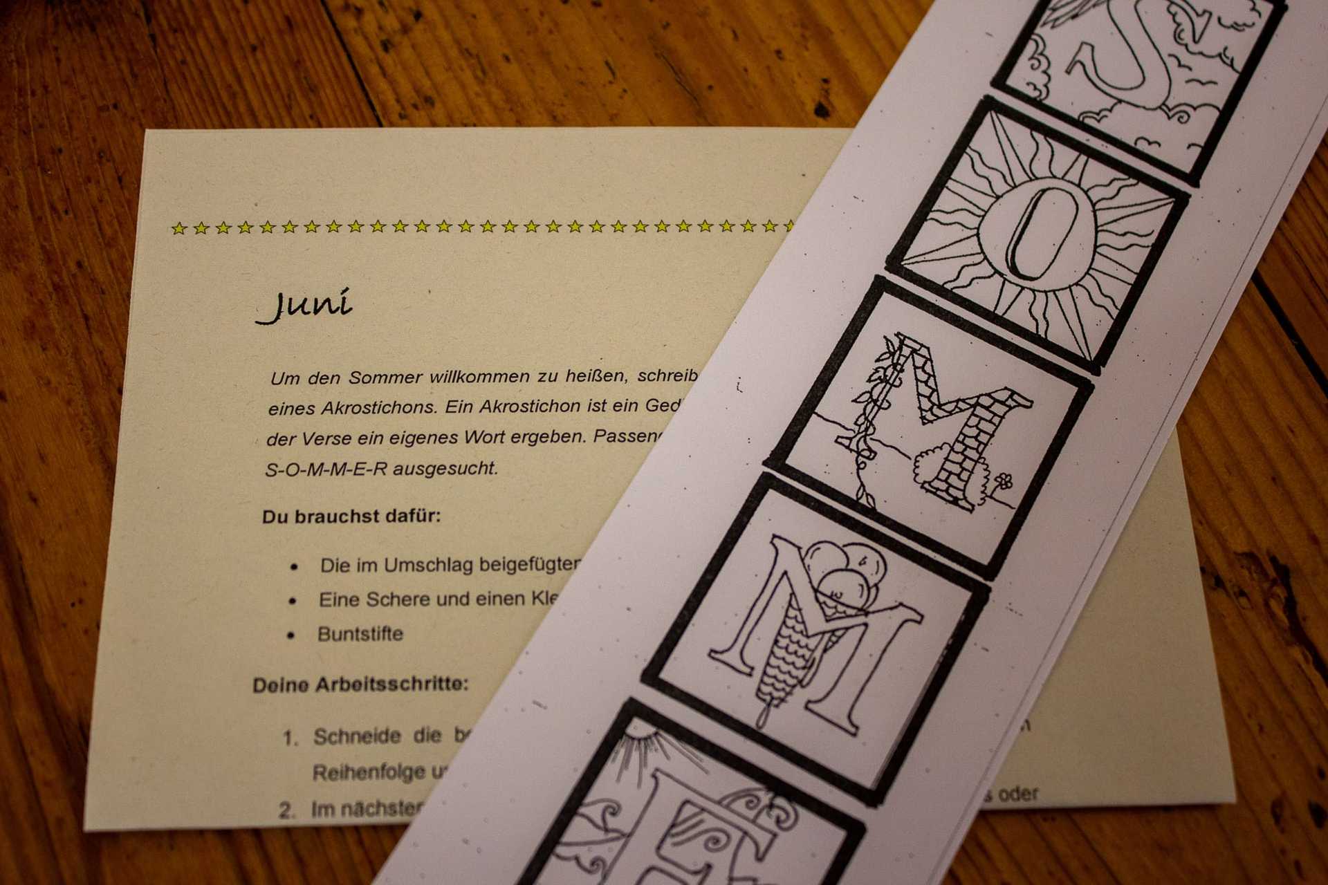 Die Anleitung zum Kalenderblatt mit den Buchstaben S,O,M,M,E,R zum Ausschneiden
